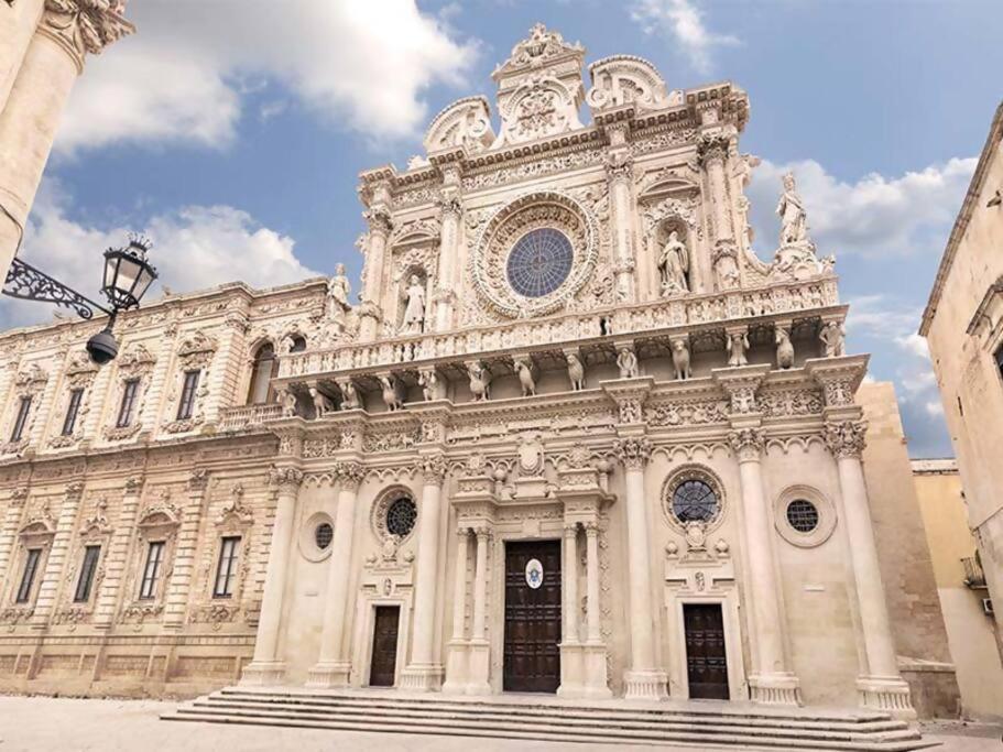 Suite Piazza Mazzini 90 Mq 5 Lecce Exterior photo