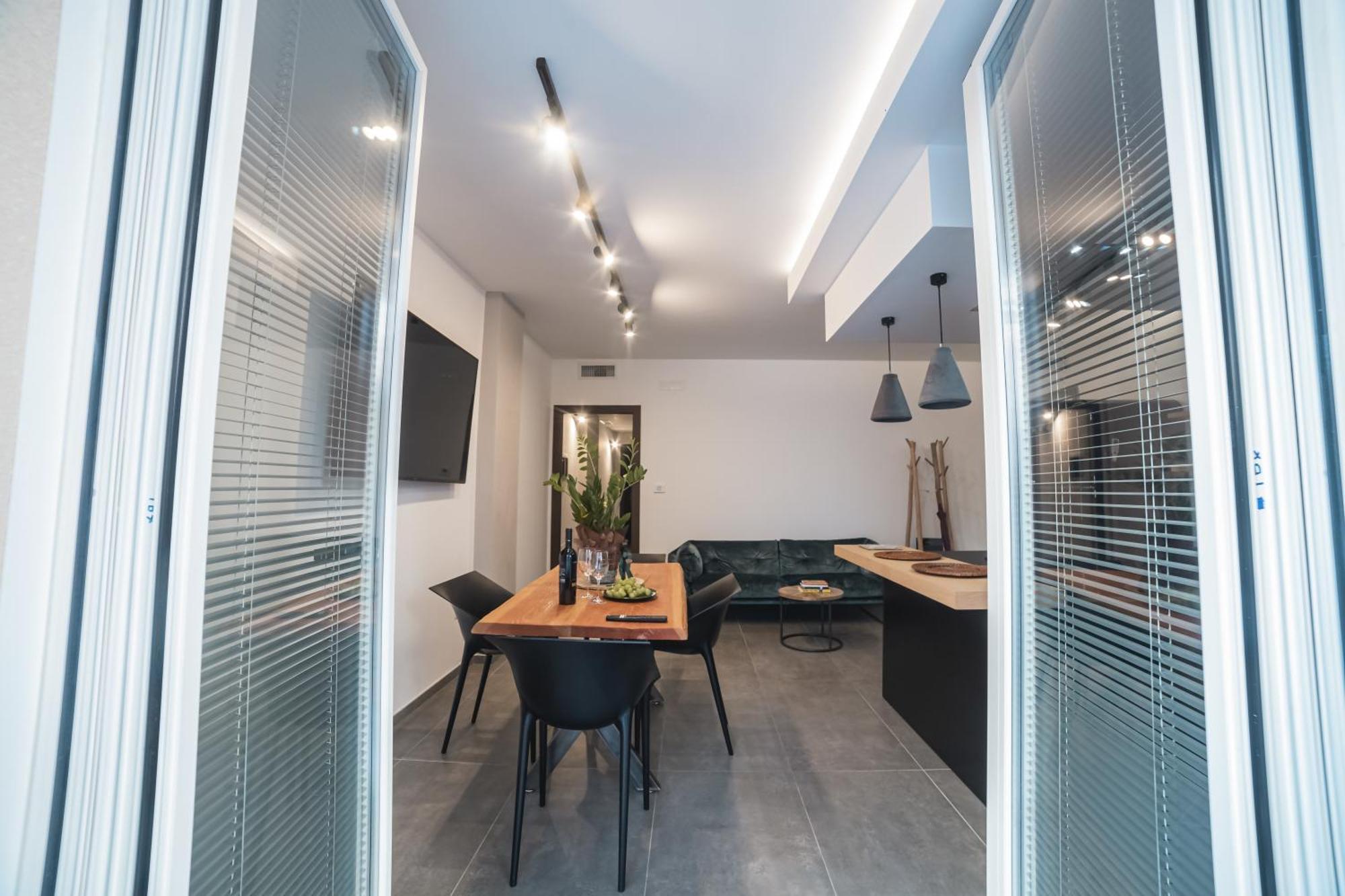 Suite Piazza Mazzini 90 Mq 5 Lecce Exterior photo